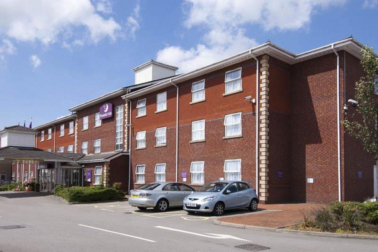 Premier Inn Bolton Stadium Arena Exterior foto